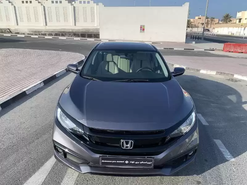 مستعملة Honda Civic للبيع في الدوحة #6150 - 1  صورة 